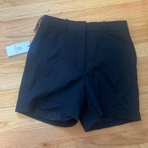 Aritzia Agency 5” Short Size 6